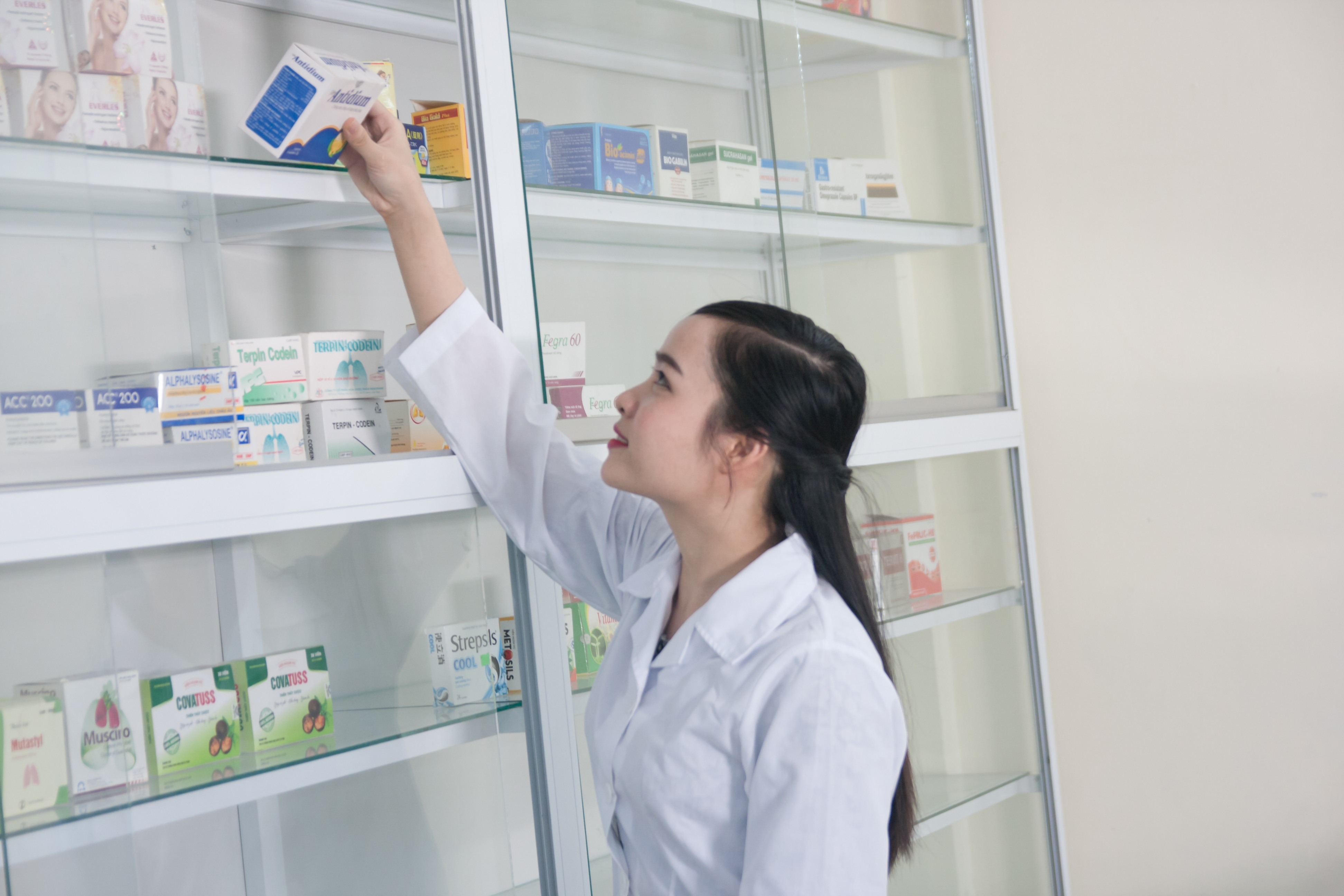 cao-dang-duoc-thay-vi-dai-hoc