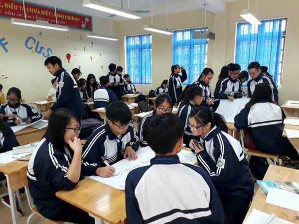 Đề xuất cho học sinh lớp 12 và lớp 9 quay trở lại trường học 3 buổi/ tuần