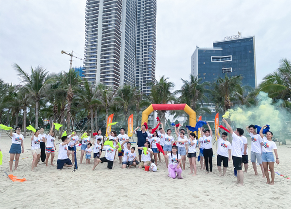 Cán bộ nhân viên Trường Cao đẳng Y dược Pasteur tham gia team buiding hằng năm